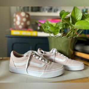 Vans Old Skool in pastel pink